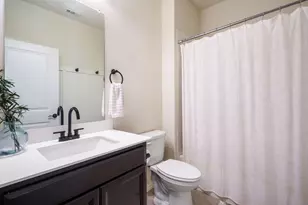 313 Kennewick Dr, Garland, TX 75044 - Photo 8
