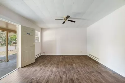 700 S Donoho Street #700, 702, 704, 706, 708, Clarksville, TX 75426 - Photo 8
