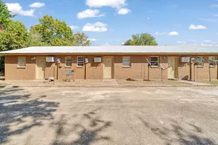 700 S Donoho St, Clarksville, TX 75426 - Photo 6