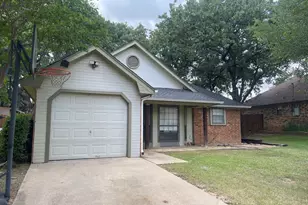313 Joshua St, Denton, TX 76209 - Photo 14