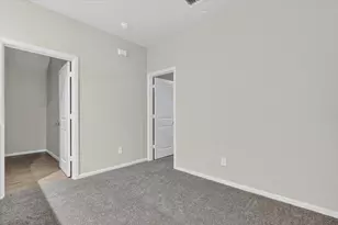 4716 Stunning Pathway, Haltom City, TX 76117 - Photo 14
