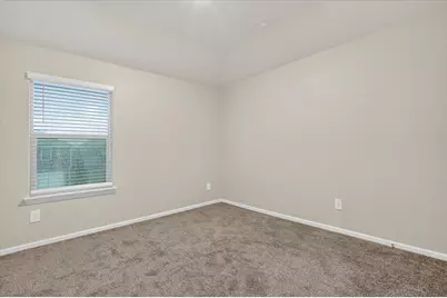 4716 Stunning Pathway, Haltom City, TX 76117 - Photo 16