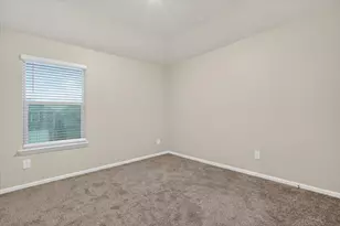 4716 Stunning Pathway, Haltom City, TX 76117 - Photo 16