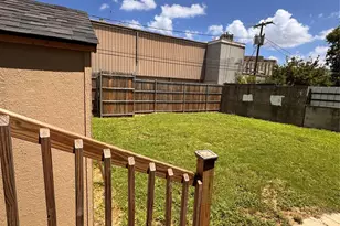 2005 May St, Fort Worth, TX 76110 - Photo 16