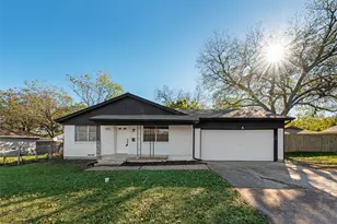 1105 W White Ave, McKinney, TX 75069 - Photo 14
