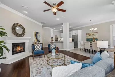 9014 Crown Point Circle, Irving, TX 75063 - Photo 10
