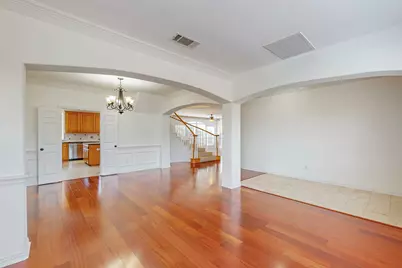 8609 Rugby Drive, Irving, TX 75063 - Photo 6