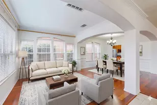 8609 Rugby Dr, Irving, TX 75063 - Photo 4