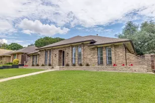 7310 Hundley Blvd, Dallas, TX 75231 - Photo 2