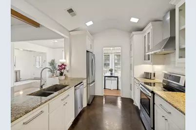 7310 Hundley Boulevard, Dallas, TX 75231 - Photo 10