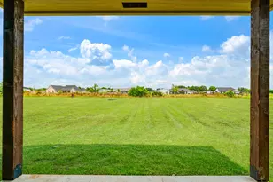 204 Private Road 33083, Sumner, TX 75486 - Photo 2