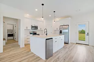 204 Private Road 33083, Sumner, TX 75486 - Photo 8