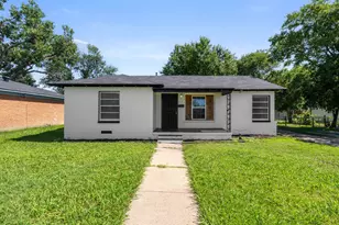 1718 Cranford Dr, Garland, TX 75041 - Photo 1