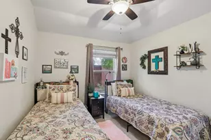 3901 Glenwyck Dr, North Richland Hills, TX 76180 - Photo 24