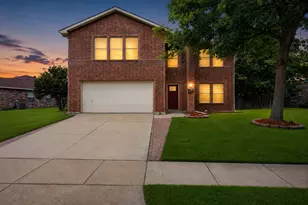 2405 Chestnut Dr, Little Elm, TX 75068 - Photo 1