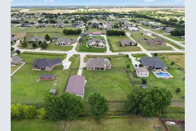 13821 James Ranch Court, Justin, TX 76247 - Photo 30