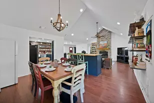 3328 English Creek Ct, Azle, TX 76020 - Photo 16