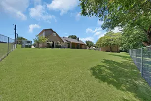 3328 English Creek Ct, Azle, TX 76020 - Photo 30