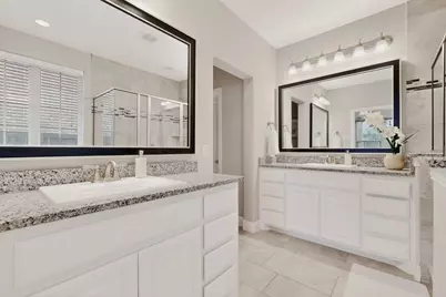 604 Warwick Boulevard, Lewisville, TX 75056 - Photo 16