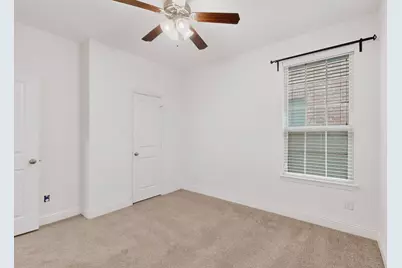 604 Warwick Boulevard, Lewisville, TX 75056 - Photo 18