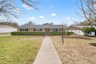 740 Wedgewood Dr, Woodway, TX 76712 - Photo 2