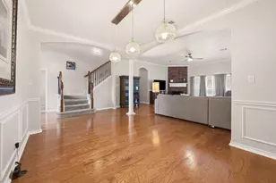1080 Estates Dr, Kennedale, TX 76060 - Photo 8
