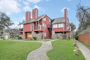 9825 Walnut St, Dallas, TX 75243 - Photo 14
