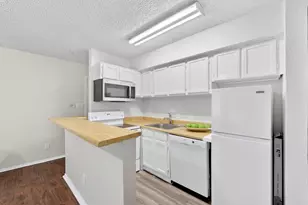 9825 Walnut St, Dallas, TX 75243 - Photo 12
