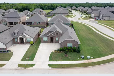7811 Links Drive, Arlington, TX 76001 - Photo 2