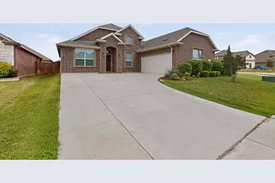 7811 Links Drive, Arlington, TX 76001 - Photo 1