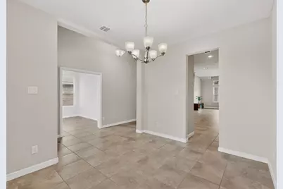 7811 Links Drive, Arlington, TX 76001 - Photo 6