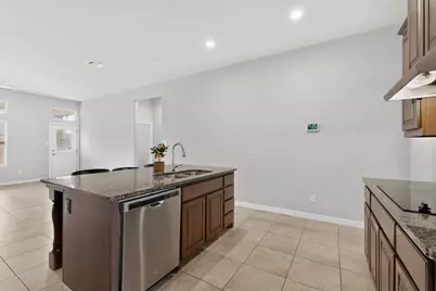 7811 Links Drive, Arlington, TX 76001 - Photo 12