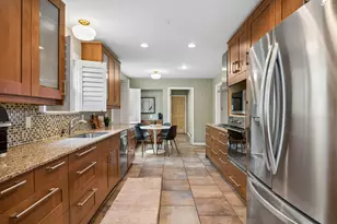9635 Angleridge Rd, Dallas, TX 75238 - Photo 12