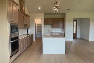 112 Aiden Dr, Waxahachie, TX 75165 - Photo 8
