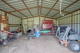 2800 County Rd 314, Cleburne, TX 76031 - Photo 32