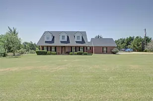 2800 County Rd 314, Cleburne, TX 76031 - Photo 2