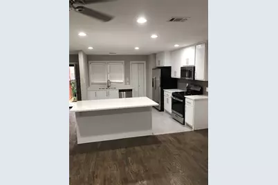 3210 Bryn Mawr Drive, Irving, TX 75062 - Photo 2