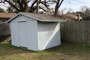 3210 Bryn Mawr Dr, Irving, TX 75062 - Photo 20