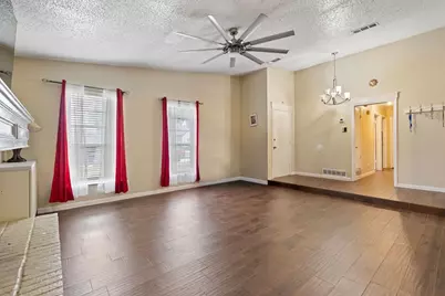 948 Meadowcove Circle, Garland, TX 75043 - Photo 14
