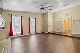 948 Meadowcove Cir, Garland, TX 75043 - Photo 14