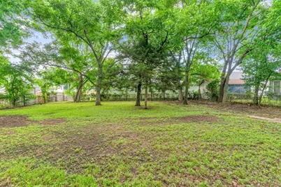 225 Featherston Street, Cleburne, TX 76033 - Photo 34