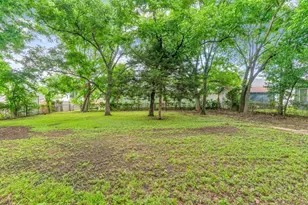 225 Featherston St, Cleburne, TX 76033 - Photo 34