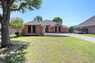 1106 Brook Arbor Dr, Mansfield, TX 76063 - Photo 2
