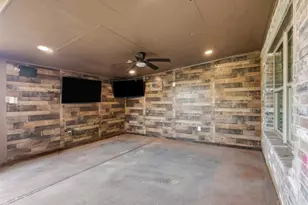 10201 Fox Grove Ct, Fort Worth, TX 76131 - Photo 32