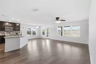 10201 Fox Grove Ct, Fort Worth, TX 76131 - Photo 12