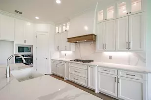 2719 Village Rd, Granbury, TX 76049 - Photo 12