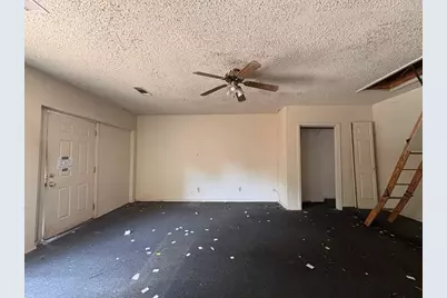 110 E Schreiber Street, Garland, TX 75040 - Photo 18