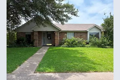 110 E Schreiber Street, Garland, TX 75040 - Photo 1