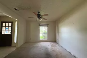 110 E Schreiber St, Garland, TX 75040 - Photo 8