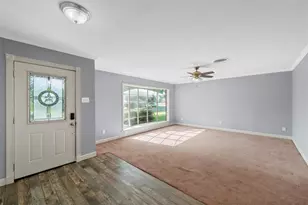 605 N Roberts St, West, TX 76691 - Photo 4